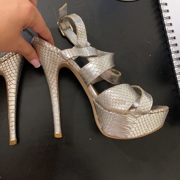 Silver Crocodile Embossed Leather Platform Sandals - Picture 4 of 13